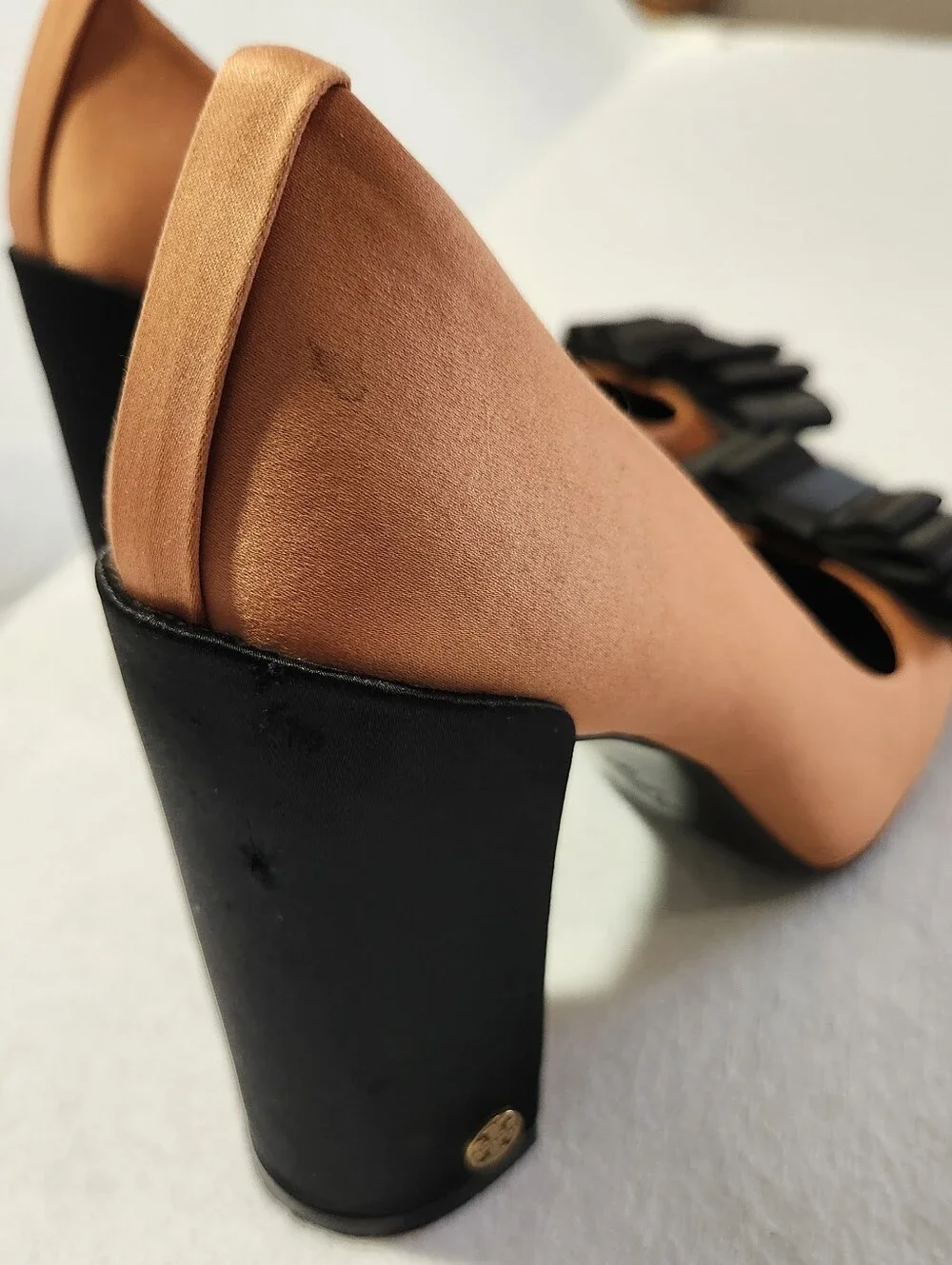 Tory Burch Beige Block-Heel Pumps with Black Bow Size 9